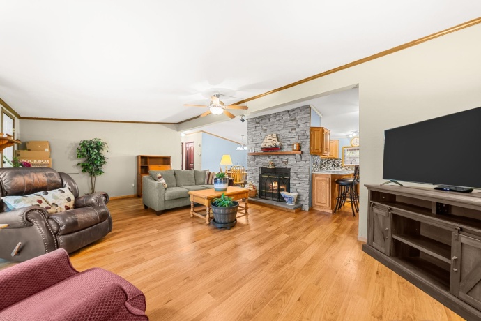 8511 Fig Tree Lane, ROSCOE, Illinois 61073, 3 Bedrooms Bedrooms, ,2 BathroomsBathrooms,House,For Sale,Fig Tree Lane,202605085