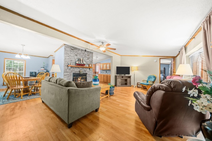 8511 Fig Tree Lane, ROSCOE, Illinois 61073, 3 Bedrooms Bedrooms, ,2 BathroomsBathrooms,House,For Sale,Fig Tree Lane,202605085