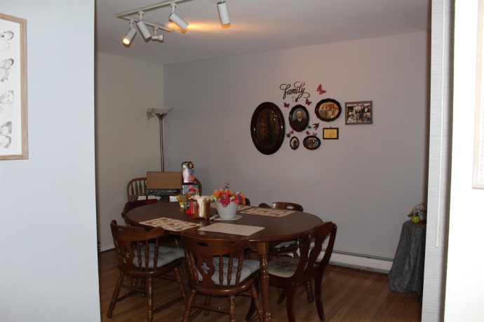 2929 Sunnyside Dr, ROCKFORD, Illinois 61114, 2 Bedrooms Bedrooms, ,2 BathroomsBathrooms,Condominium,For Sale,Sunnyside Dr,202605086