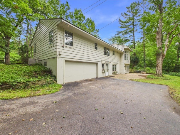 1120 Murphy Woods, ROCKFORD, Illinois 61107, 3 Bedrooms Bedrooms, ,2 BathroomsBathrooms,House,For Sale,Murphy Woods,202605087