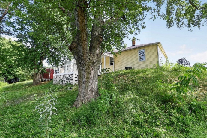2076 Will James, ROCKFORD, Illinois 61109, 3 Bedrooms Bedrooms, ,2 BathroomsBathrooms,House,For Sale,Will James,202604765