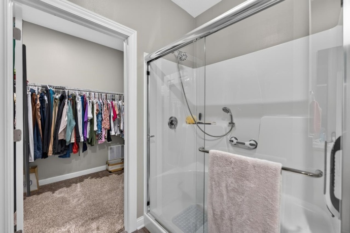6294 PARKS EDGE, LOVES PARK, Illinois 61111, 2 Bedrooms Bedrooms, ,2 BathroomsBathrooms,Condominium,For Sale,PARKS EDGE,202605089