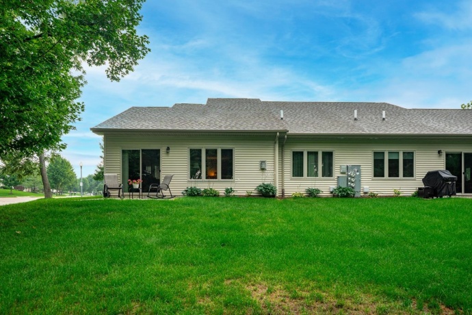 6294 PARKS EDGE, LOVES PARK, Illinois 61111, 2 Bedrooms Bedrooms, ,2 BathroomsBathrooms,Condominium,For Sale,PARKS EDGE,202605089
