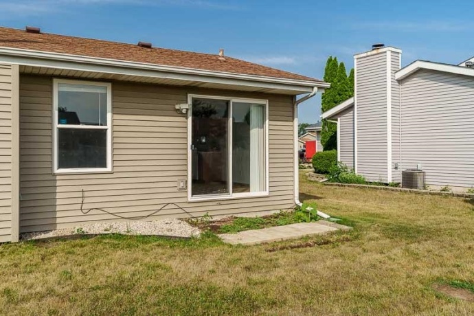 14723 Hunters, SOUTH BELOIT, Illinois 61080, 3 Bedrooms Bedrooms, ,2 BathroomsBathrooms,House,For Sale,Hunters,202604904
