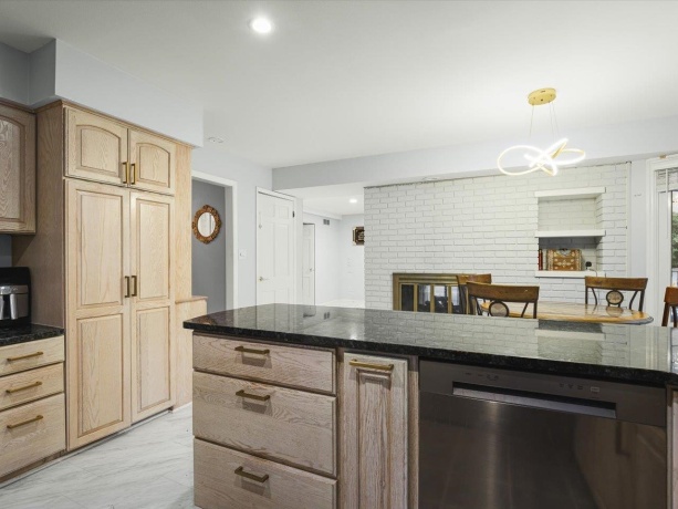 1718 Jacoby, ROCKFORD, Illinois 61107, 4 Bedrooms Bedrooms, ,2 BathroomsBathrooms,House,For Sale,Jacoby,202605091