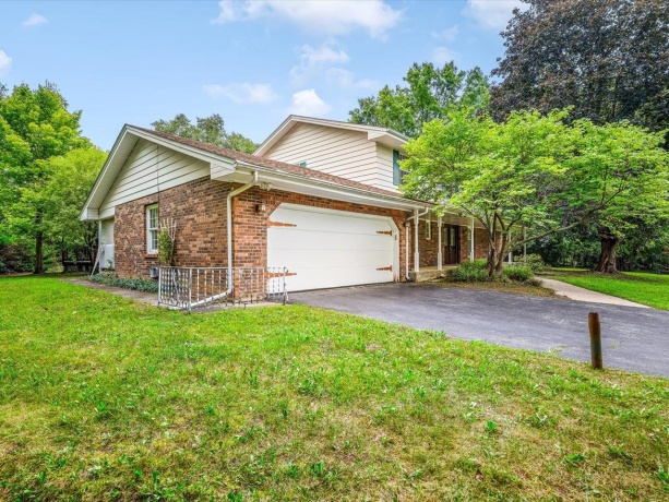 1718 Jacoby, ROCKFORD, Illinois 61107, 4 Bedrooms Bedrooms, ,2 BathroomsBathrooms,House,For Sale,Jacoby,202605091
