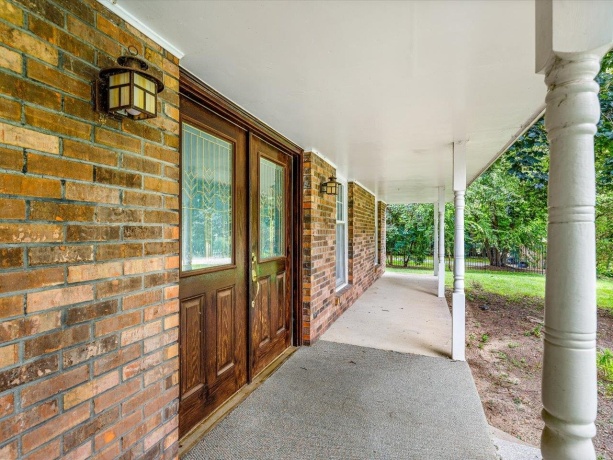 1718 Jacoby, ROCKFORD, Illinois 61107, 4 Bedrooms Bedrooms, ,2 BathroomsBathrooms,House,For Sale,Jacoby,202605091