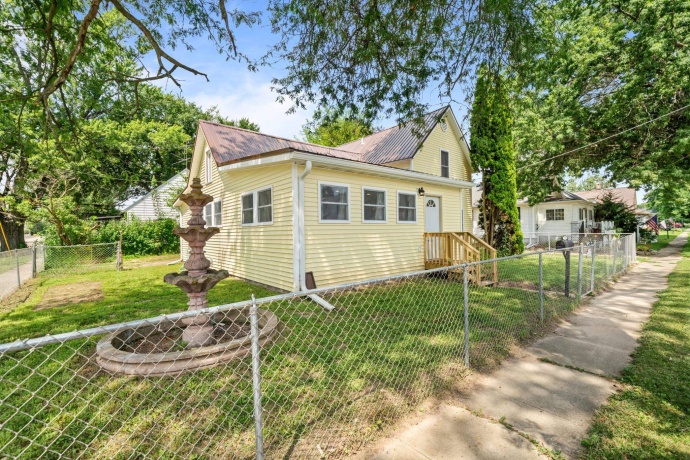 710 2nd, OREGON, Illinois 61061, 3 Bedrooms Bedrooms, ,2 BathroomsBathrooms,House,For Sale,2nd,202605094