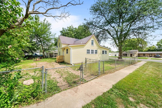 710 2nd, OREGON, Illinois 61061, 3 Bedrooms Bedrooms, ,2 BathroomsBathrooms,House,For Sale,2nd,202605094