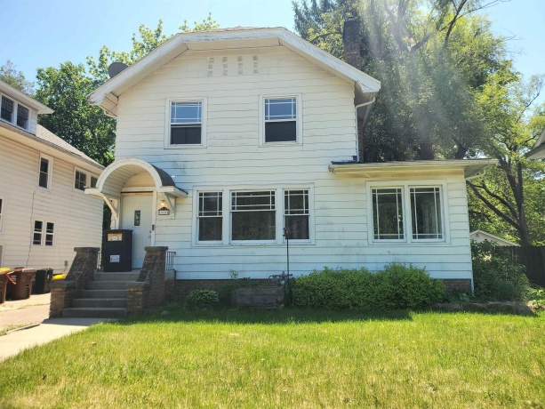 910 Garfield, ROCKFORD, Illinois 61103, 4 Bedrooms Bedrooms, ,2 BathroomsBathrooms,House,For Sale,Garfield,202603036