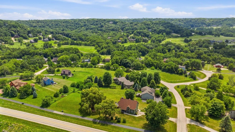 2 Augusta, GALENA, Illinois 61036, 5 Bedrooms Bedrooms, ,4 BathroomsBathrooms,House,For Sale,Augusta,202605102
