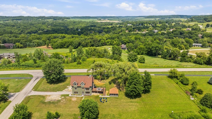2 Augusta, GALENA, Illinois 61036, 5 Bedrooms Bedrooms, ,4 BathroomsBathrooms,House,For Sale,Augusta,202605102