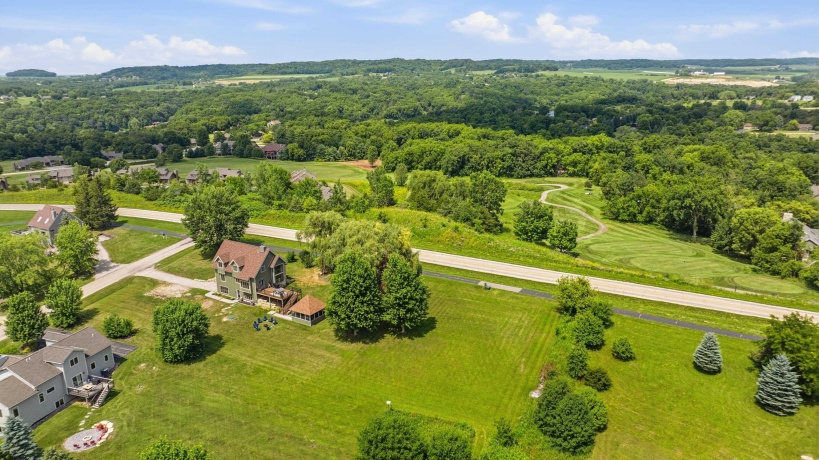 2 Augusta, GALENA, Illinois 61036, 5 Bedrooms Bedrooms, ,4 BathroomsBathrooms,House,For Sale,Augusta,202605102