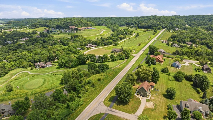 2 Augusta, GALENA, Illinois 61036, 5 Bedrooms Bedrooms, ,4 BathroomsBathrooms,House,For Sale,Augusta,202605102