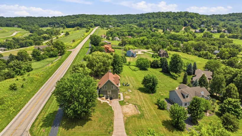 2 Augusta, GALENA, Illinois 61036, 5 Bedrooms Bedrooms, ,4 BathroomsBathrooms,House,For Sale,Augusta,202605102