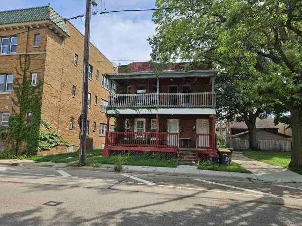 210 6th, ROCKFORD, Illinois 61104, ,2 Units,For Sale,6th,202605101