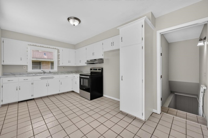 1904 Beckett, ROCKFORD, Illinois 61108, 2 Bedrooms Bedrooms, ,1 BathroomBathrooms,House,For Sale,Beckett,202604846
