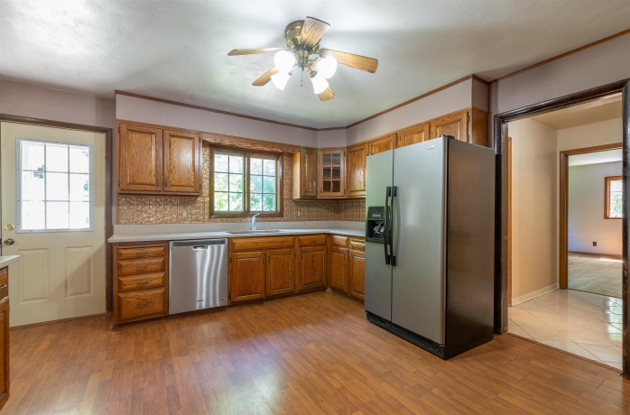 23 Elizabeth, FREEPORT, Illinois 61032, 4 Bedrooms Bedrooms, ,2 BathroomsBathrooms,House,For Sale,Elizabeth,202604422