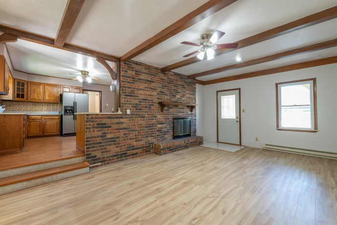 23 Elizabeth, FREEPORT, Illinois 61032, 4 Bedrooms Bedrooms, ,2 BathroomsBathrooms,House,For Sale,Elizabeth,202604422