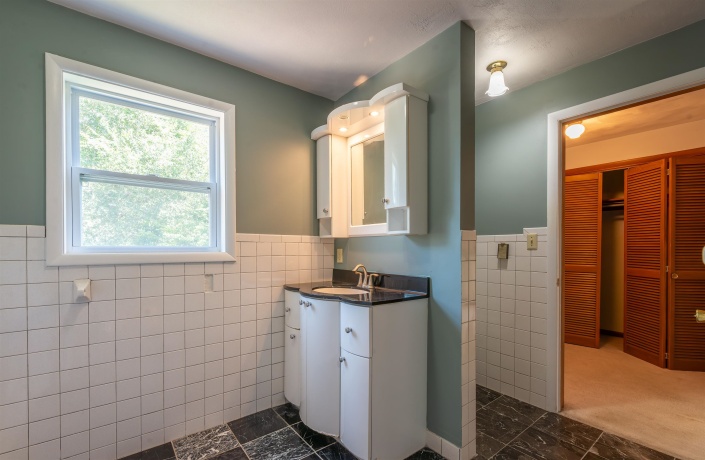 23 Elizabeth, FREEPORT, Illinois 61032, 4 Bedrooms Bedrooms, ,2 BathroomsBathrooms,House,For Sale,Elizabeth,202604422