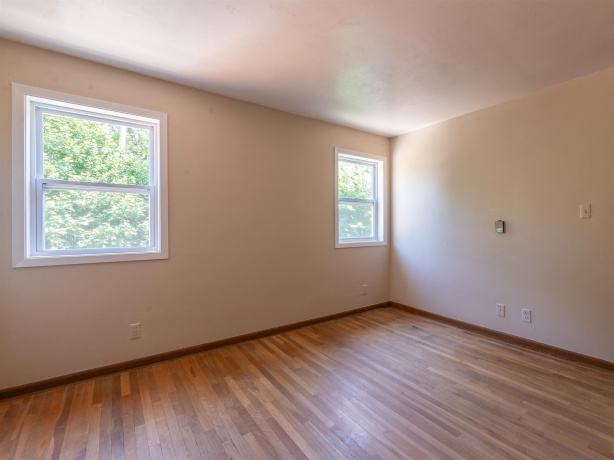 23 Elizabeth, FREEPORT, Illinois 61032, 4 Bedrooms Bedrooms, ,2 BathroomsBathrooms,House,For Sale,Elizabeth,202604422