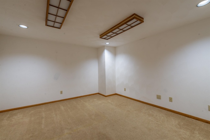 23 Elizabeth, FREEPORT, Illinois 61032, 4 Bedrooms Bedrooms, ,2 BathroomsBathrooms,House,For Sale,Elizabeth,202604422