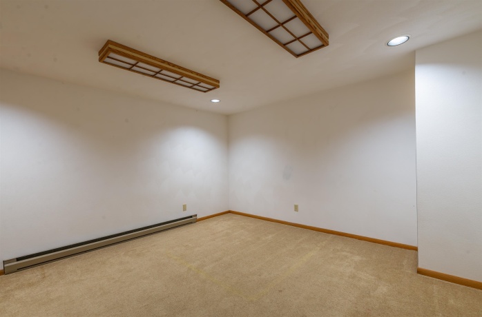 23 Elizabeth, FREEPORT, Illinois 61032, 4 Bedrooms Bedrooms, ,2 BathroomsBathrooms,House,For Sale,Elizabeth,202604422