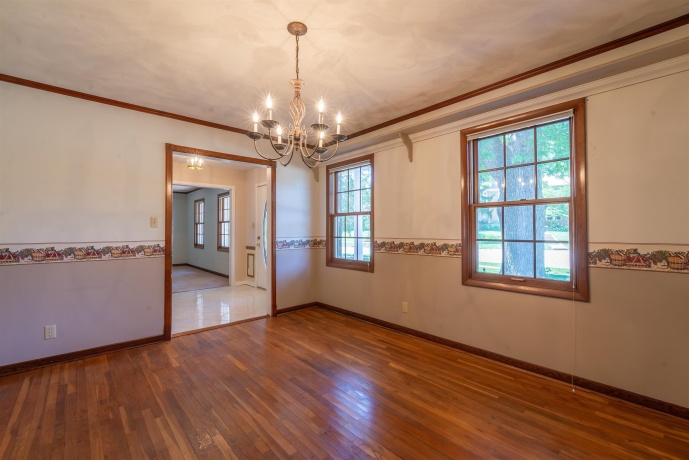 23 Elizabeth, FREEPORT, Illinois 61032, 4 Bedrooms Bedrooms, ,2 BathroomsBathrooms,House,For Sale,Elizabeth,202604422