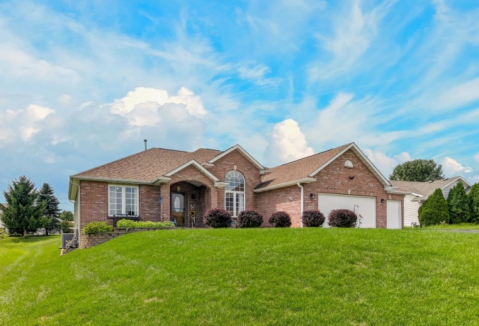 11074 Lemon Grass, ROSCOE, Illinois 61073, 5 Bedrooms Bedrooms, ,3 BathroomsBathrooms,House,For Sale,Lemon Grass,202605104