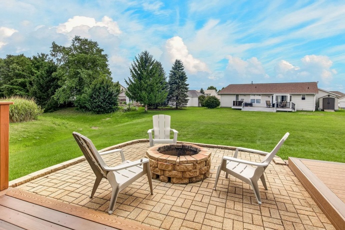 11074 Lemon Grass, ROSCOE, Illinois 61073, 5 Bedrooms Bedrooms, ,3 BathroomsBathrooms,House,For Sale,Lemon Grass,202605104
