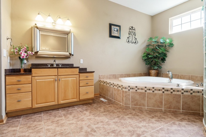 12755 Westbrook, WINNEBAGO, Illinois 61088, 4 Bedrooms Bedrooms, ,3 BathroomsBathrooms,House,For Sale,Westbrook,202603130