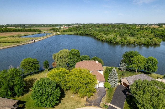 12755 Westbrook, WINNEBAGO, Illinois 61088, 4 Bedrooms Bedrooms, ,3 BathroomsBathrooms,House,For Sale,Westbrook,202603130