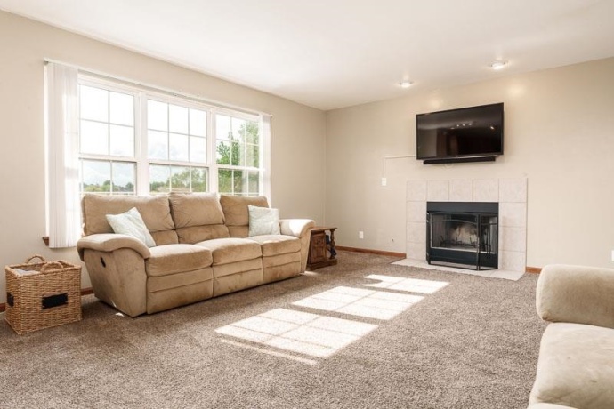 7238 PRICE, MACHESNEY PARK, Illinois 61115, 3 Bedrooms Bedrooms, ,2 BathroomsBathrooms,House,For Sale,PRICE,202605105