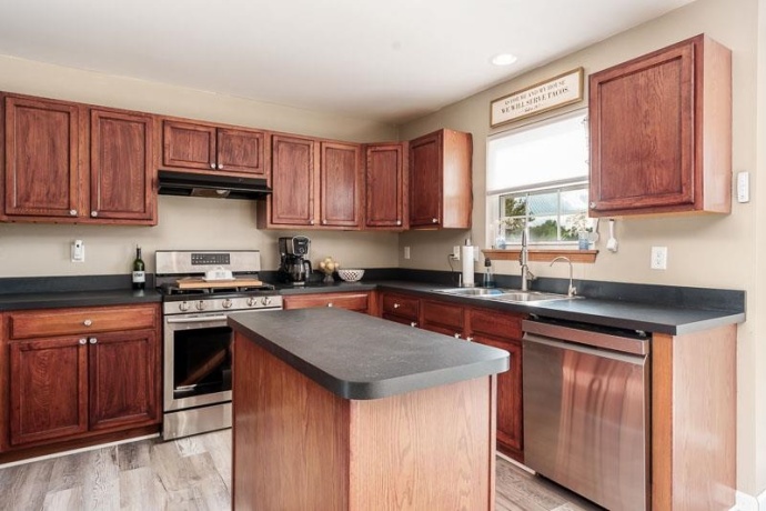 7238 PRICE, MACHESNEY PARK, Illinois 61115, 3 Bedrooms Bedrooms, ,2 BathroomsBathrooms,House,For Sale,PRICE,202605105