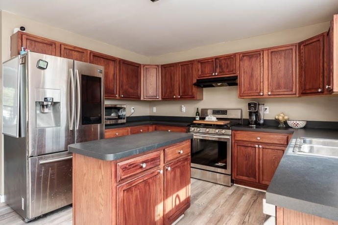 7238 PRICE, MACHESNEY PARK, Illinois 61115, 3 Bedrooms Bedrooms, ,2 BathroomsBathrooms,House,For Sale,PRICE,202605105