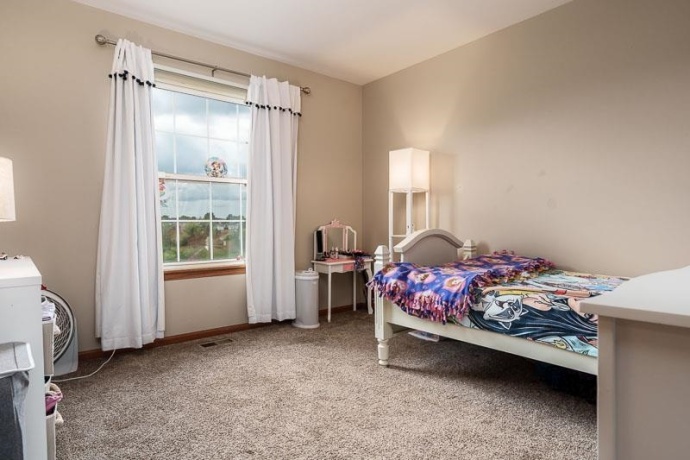 7238 PRICE, MACHESNEY PARK, Illinois 61115, 3 Bedrooms Bedrooms, ,2 BathroomsBathrooms,House,For Sale,PRICE,202605105