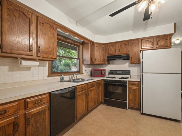 3803 Kentucky, ROCKFORD, Illinois 61108, 2 Bedrooms Bedrooms, ,1 BathroomBathrooms,House,For Sale,Kentucky,202605107