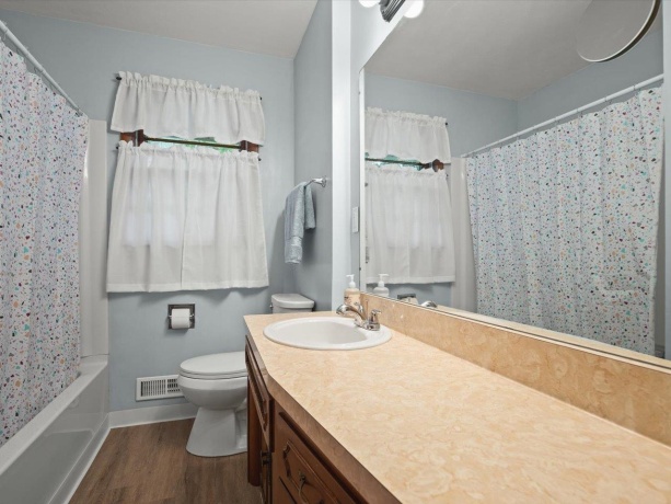 3803 Kentucky, ROCKFORD, Illinois 61108, 2 Bedrooms Bedrooms, ,1 BathroomBathrooms,House,For Sale,Kentucky,202605107