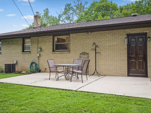 3803 Kentucky, ROCKFORD, Illinois 61108, 2 Bedrooms Bedrooms, ,1 BathroomBathrooms,House,For Sale,Kentucky,202605107