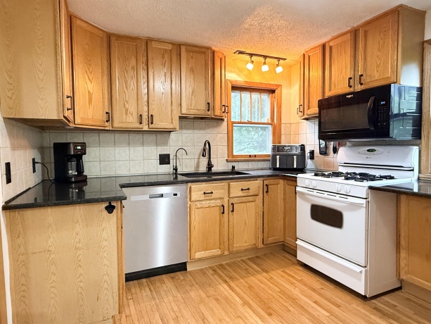 1304 BROWNWOOD, ROCKFORD, Illinois 61107, 3 Bedrooms Bedrooms, ,1 BathroomBathrooms,House,For Sale,BROWNWOOD,202605108