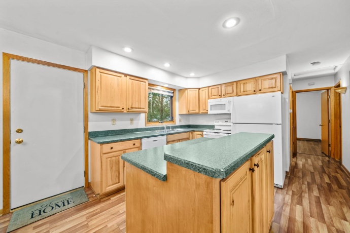 11320 2nd, ROSCOE, Illinois 61073, 4 Bedrooms Bedrooms, ,2 BathroomsBathrooms,House,For Sale,2nd,202605109
