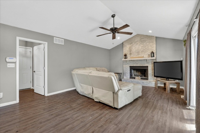 3296 Trainer, ROCKFORD, Illinois 61114, 4 Bedrooms Bedrooms, ,2 BathroomsBathrooms,House,For Sale,Trainer,202605110