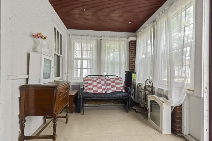 603 FRANCES, LOVES PARK, Illinois 61111, 2 Bedrooms Bedrooms, ,1 BathroomBathrooms,House,For Sale,FRANCES,202605113