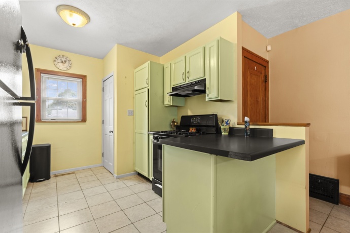 603 FRANCES, LOVES PARK, Illinois 61111, 2 Bedrooms Bedrooms, ,1 BathroomBathrooms,House,For Sale,FRANCES,202605113