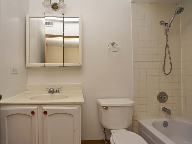 126 La Londe, ADDISON, Illinois 60101, 1 Bedroom Bedrooms, ,1 BathroomBathrooms,Condominium,For Sale,La Londe,202604058