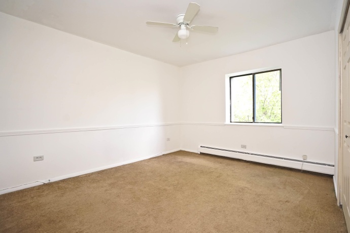 126 La Londe, ADDISON, Illinois 60101, 1 Bedroom Bedrooms, ,1 BathroomBathrooms,Condominium,For Sale,La Londe,202604058