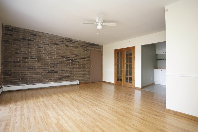 126 La Londe, ADDISON, Illinois 60101, 1 Bedroom Bedrooms, ,1 BathroomBathrooms,Condominium,For Sale,La Londe,202604058