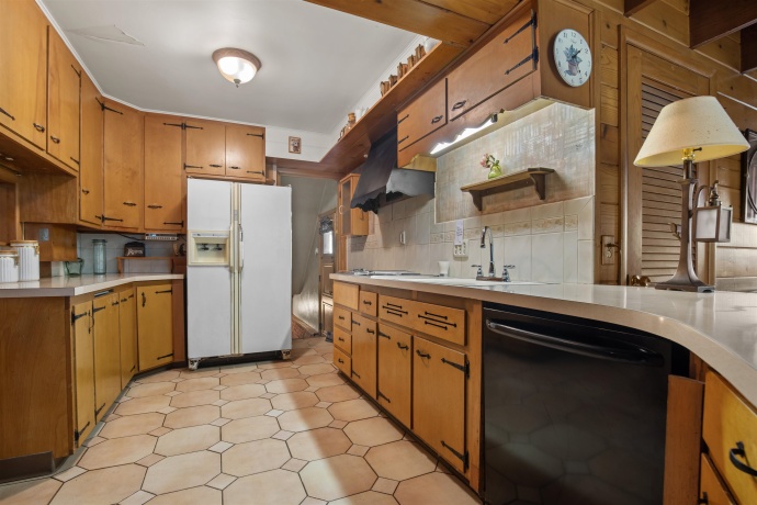 1721 PARKVIEW, ROCKFORD, Illinois 61107, 4 Bedrooms Bedrooms, ,2 BathroomsBathrooms,House,For Sale,PARKVIEW,202605115