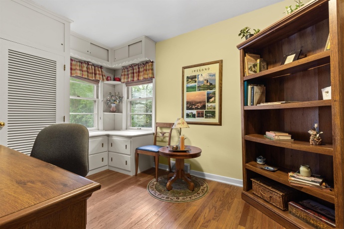 1721 PARKVIEW, ROCKFORD, Illinois 61107, 4 Bedrooms Bedrooms, ,2 BathroomsBathrooms,House,For Sale,PARKVIEW,202605115