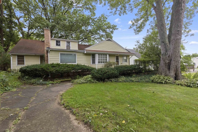 1721 PARKVIEW, ROCKFORD, Illinois 61107, 4 Bedrooms Bedrooms, ,2 BathroomsBathrooms,House,For Sale,PARKVIEW,202605115